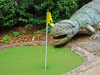 Jurassic Putt Crazy Golf